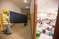 Energia solar traz oportunidades às favelas, afirmam 40 entidades frente à ANEEL